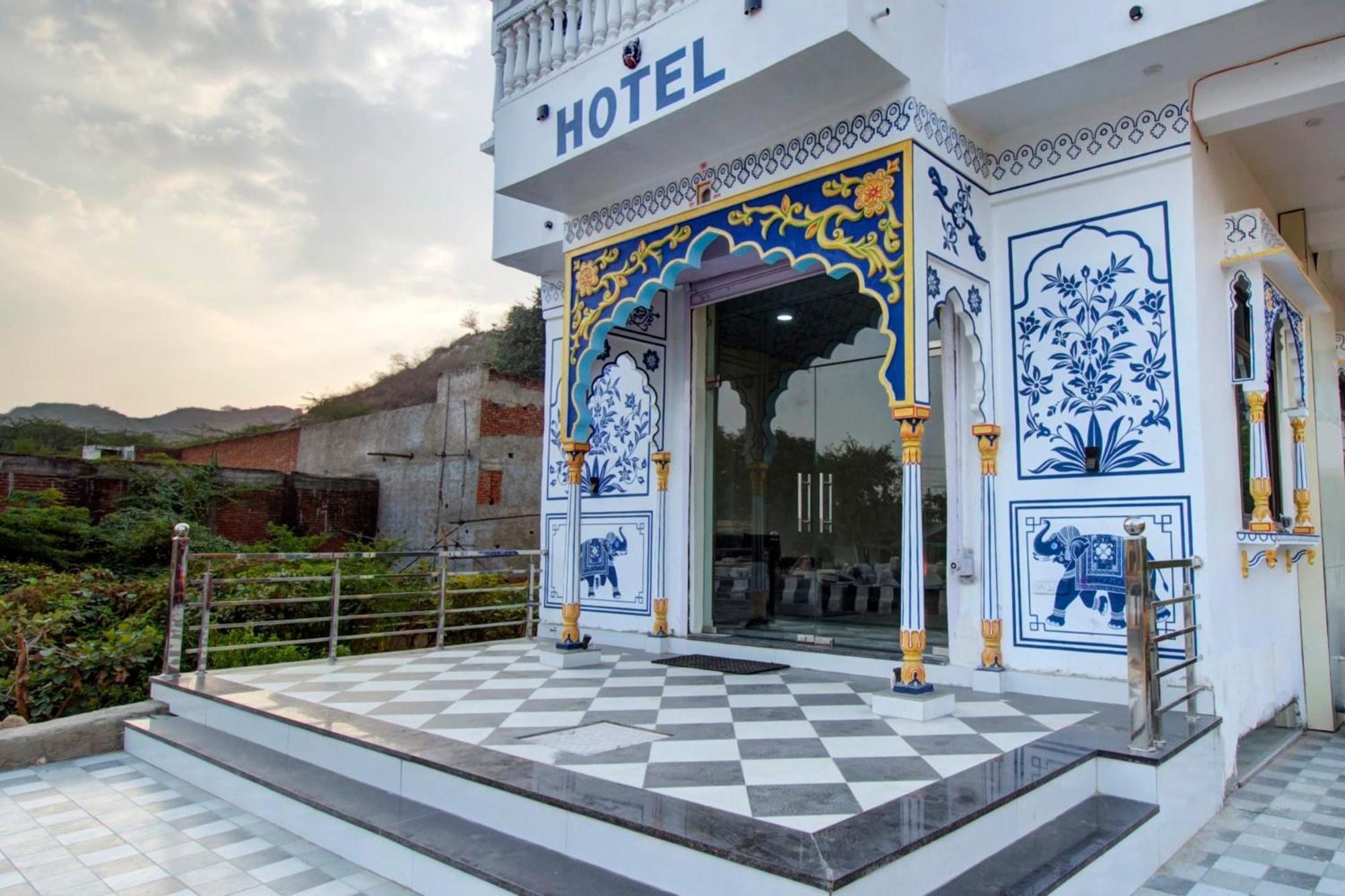 Hotel O Moon Mahal Jaipur Eksteriør billede