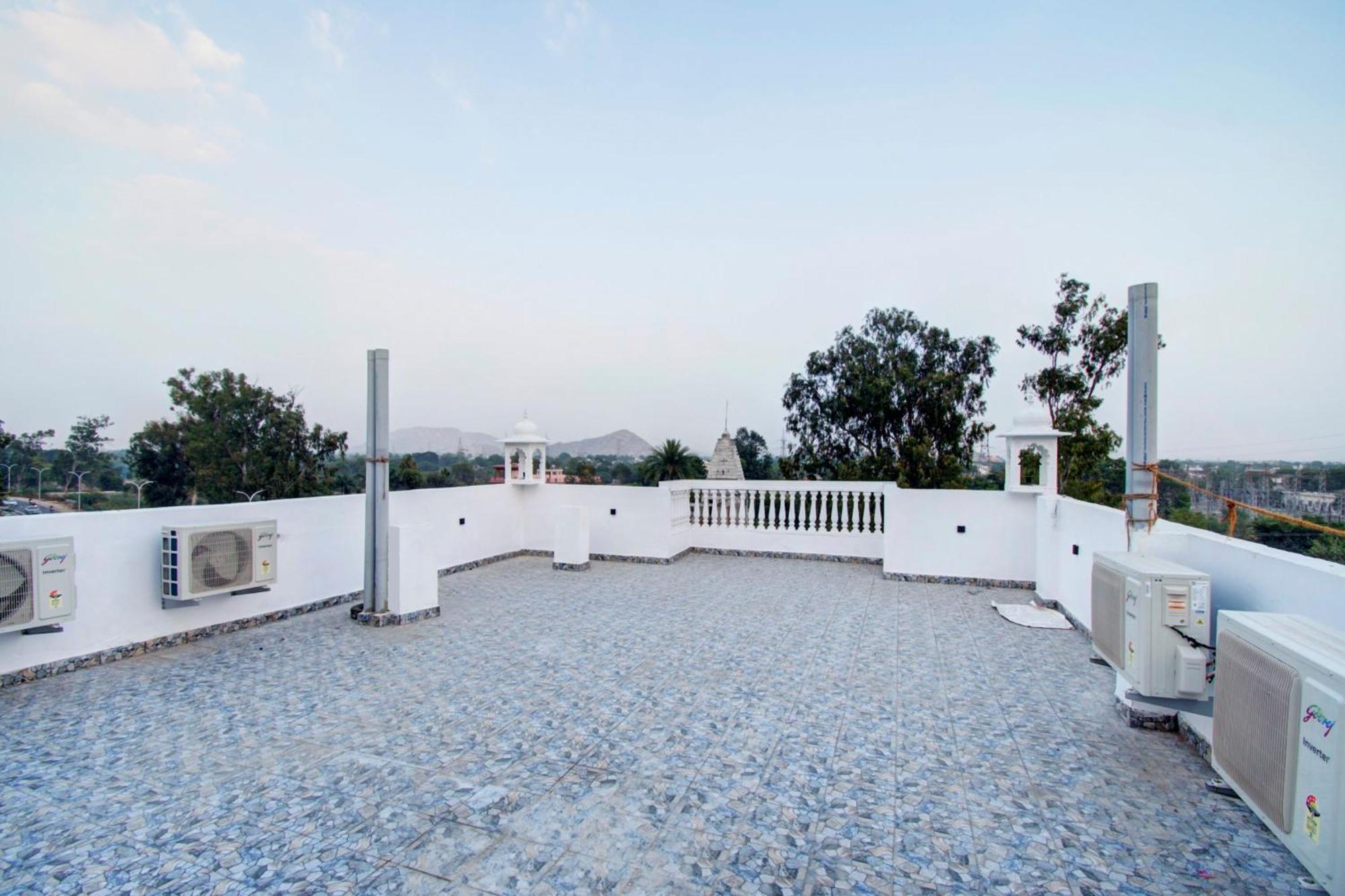Hotel O Moon Mahal Jaipur Eksteriør billede