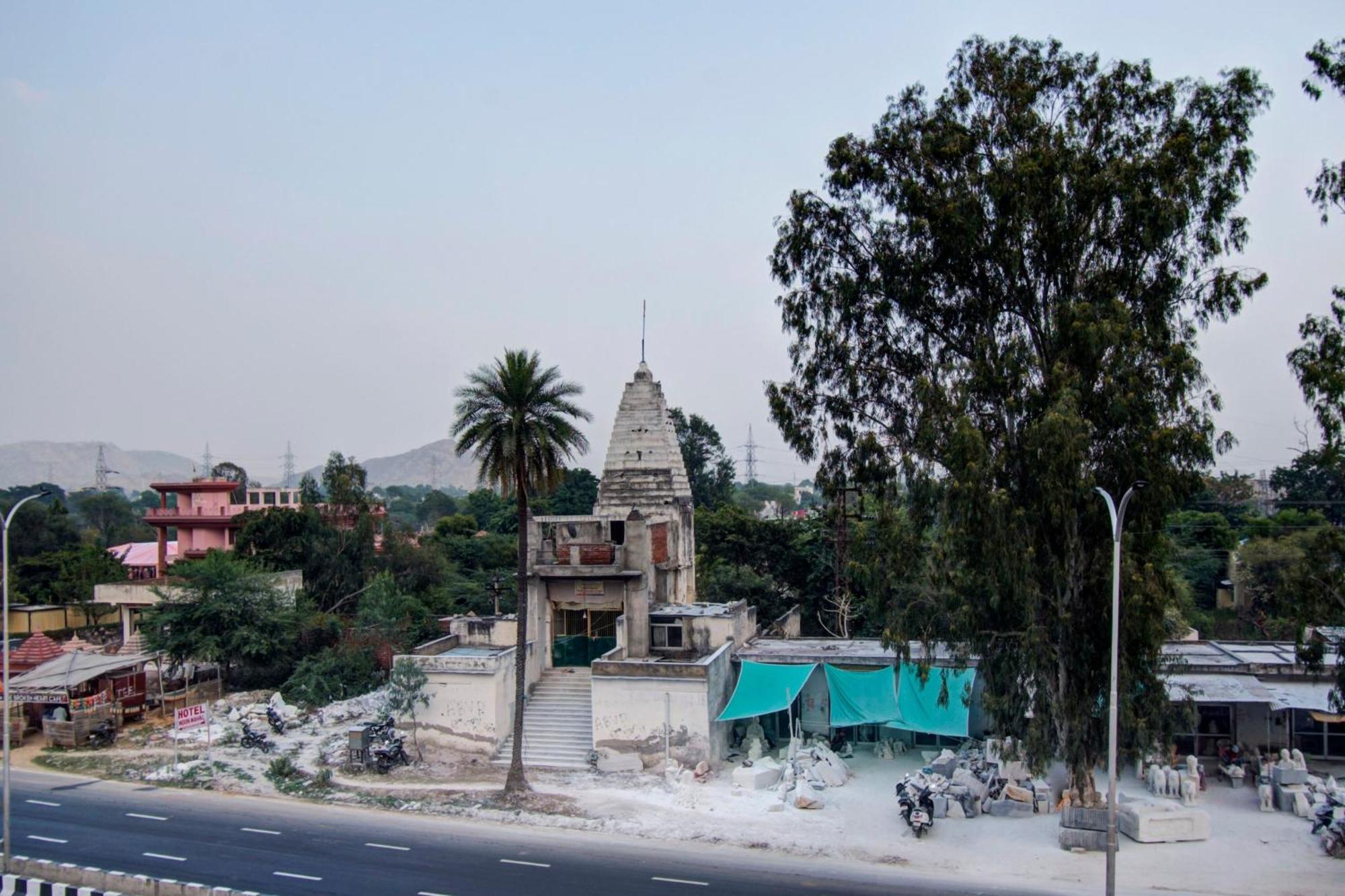 Hotel O Moon Mahal Jaipur Eksteriør billede