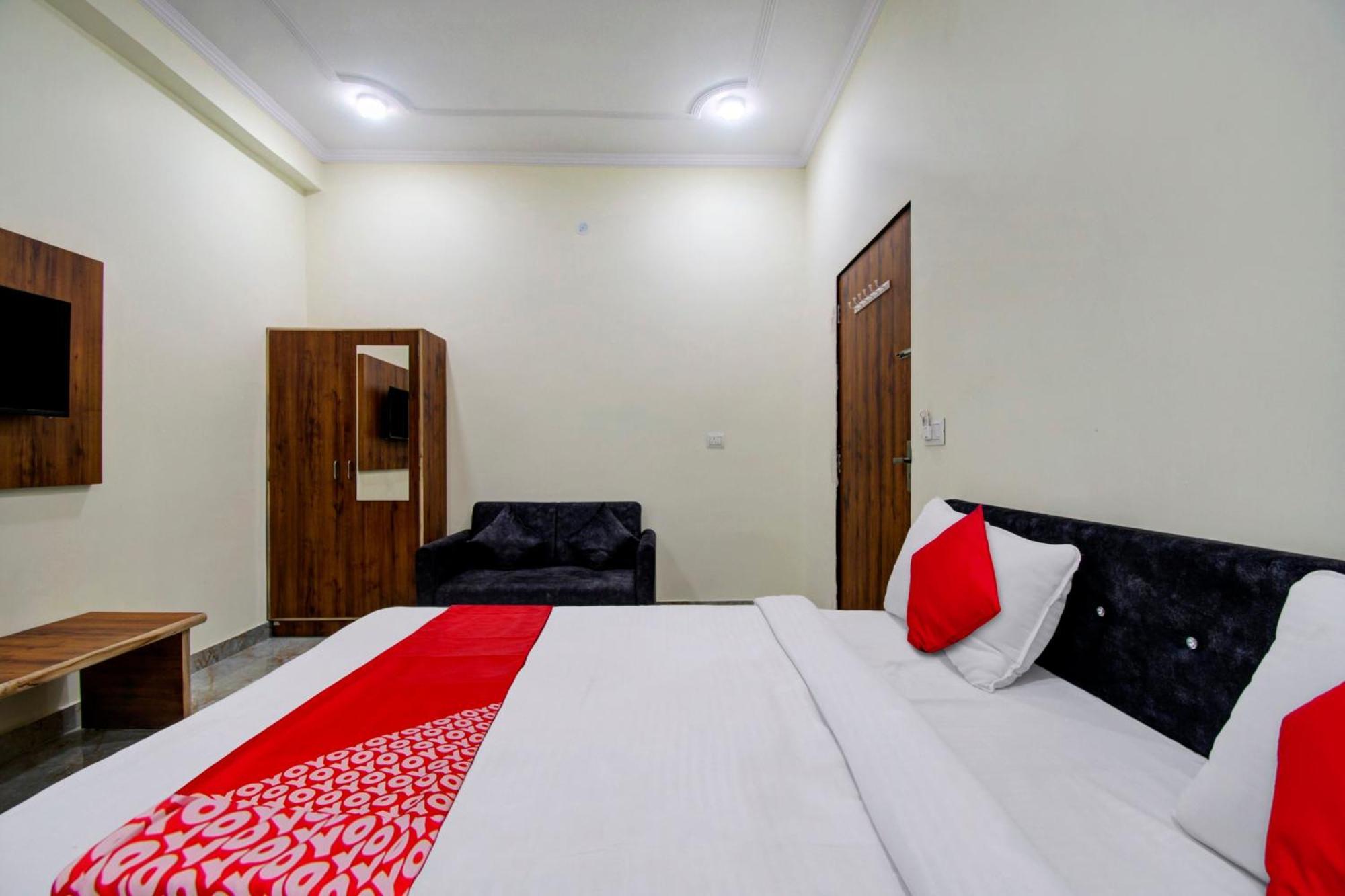 Hotel O Moon Mahal Jaipur Eksteriør billede